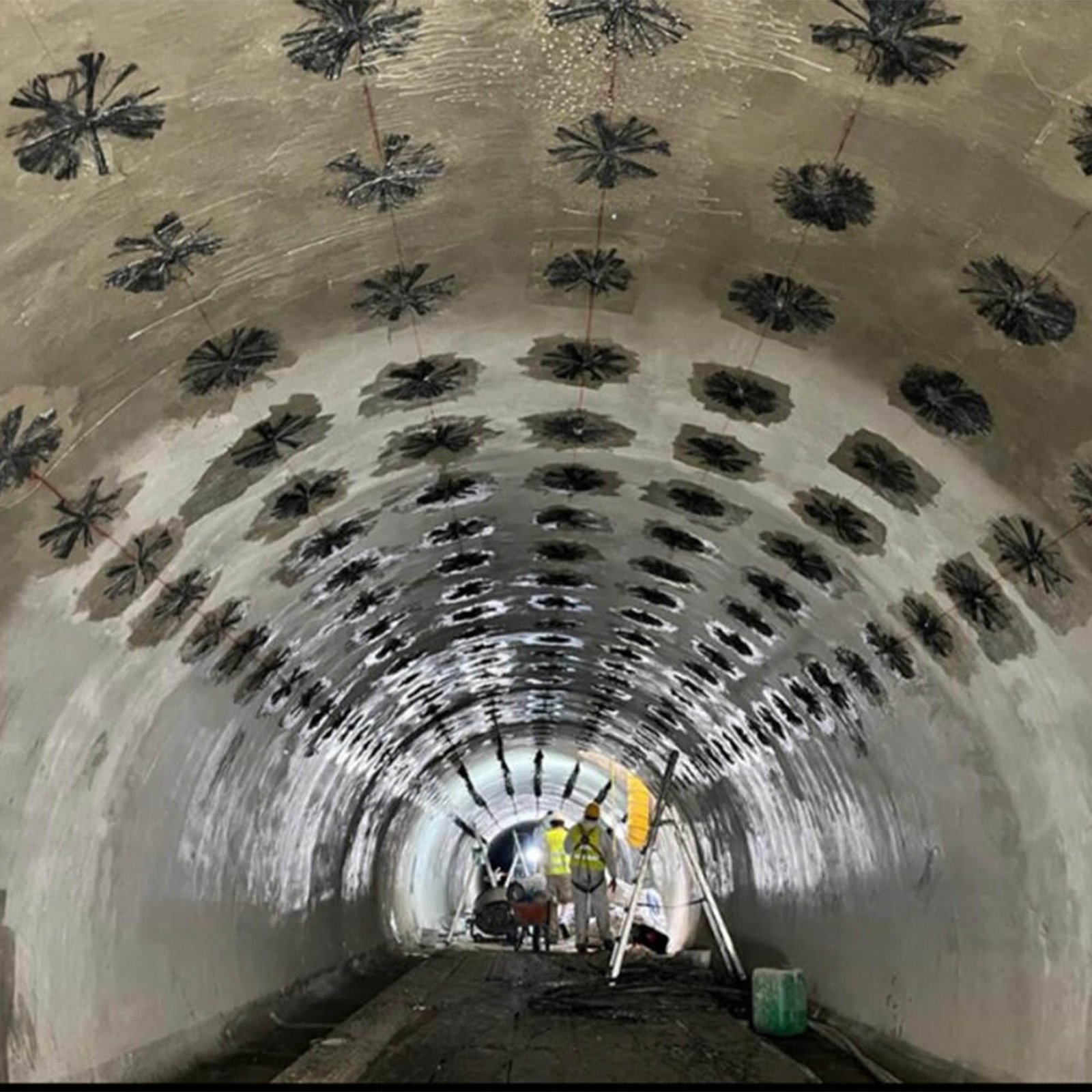 Viaducto de hormigón reforzado para infraestructuras de transporte